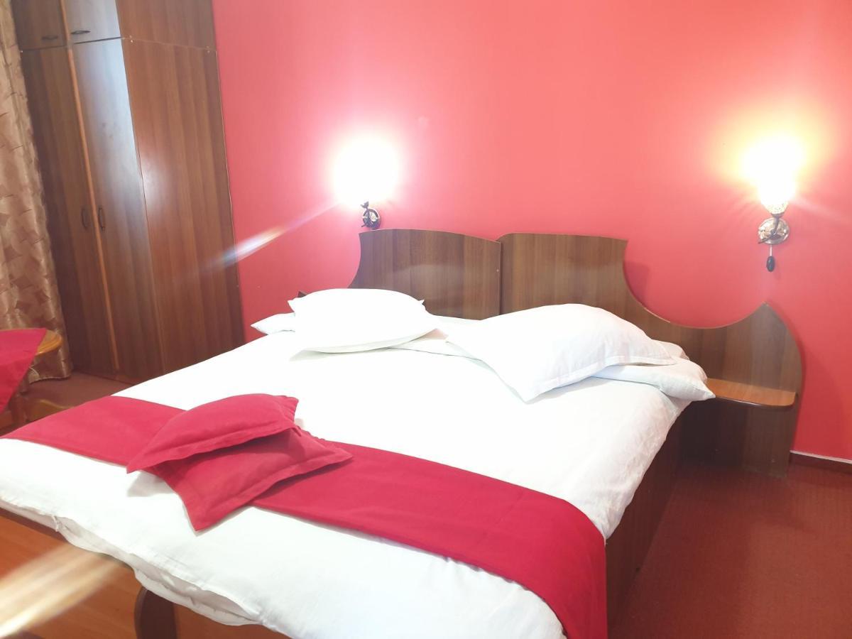 Pensiunea Odn Scheia Extérieur photo
